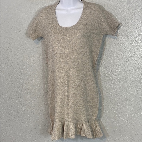 BCBGMAXAZRIA Beige/Gray Short Sleeve Sweater Dress Ruffle Hem Knit Wool/Cashmere - Picture 7 of 11
